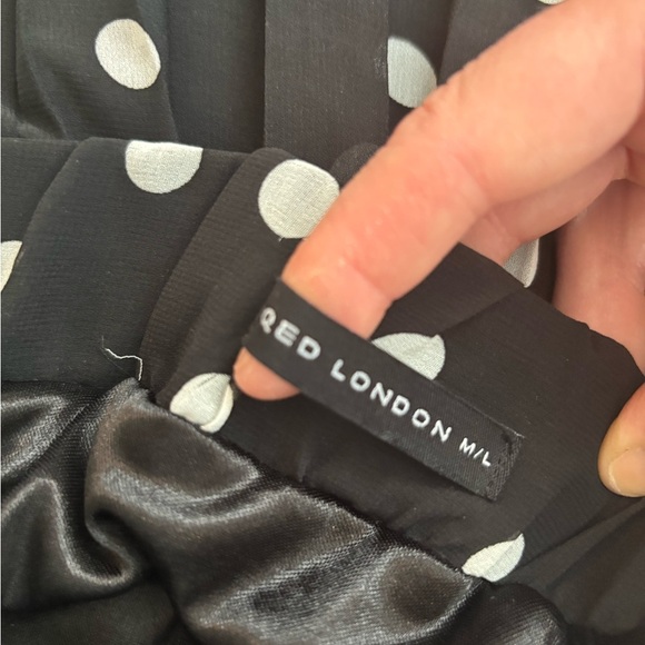 QED LONDON Black and White Polka Dot Midi Pleated Skirt - Picture 6 of 15